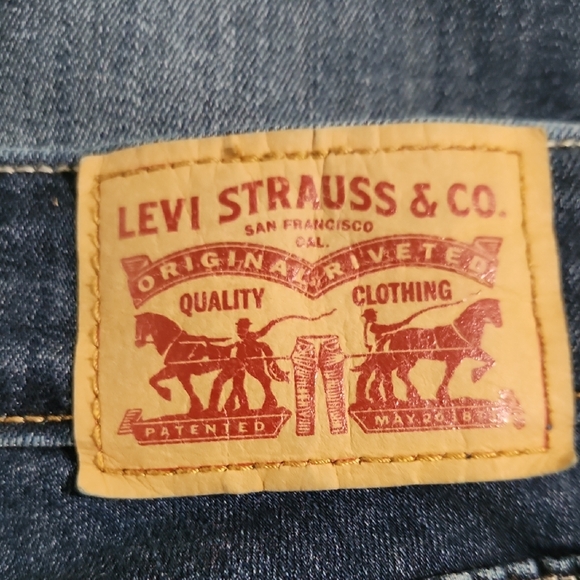 Blue Jeans Levi 535 Super Skinny 30x32  30" waist by 32" inseam. - Picture 5 of 6